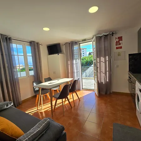 Autonomia House I * カマラ・デ・ロボス