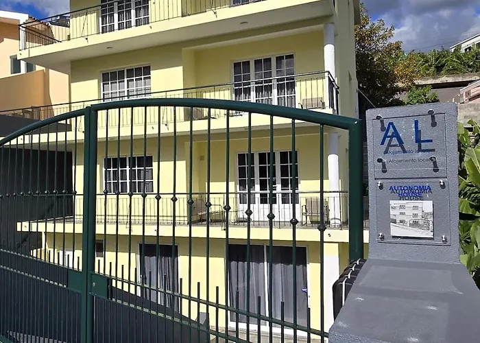 Apartmán Autonomia House I *